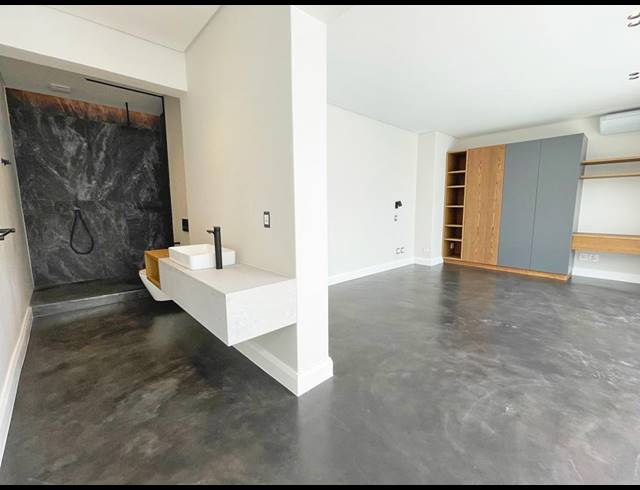 7 BEDROOM HOUSE FOR SALE IN CUTTY SARK
